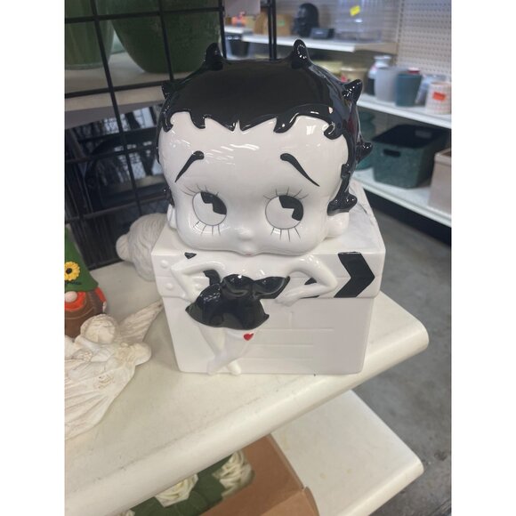 Benjamin Medwin Vintage 1995 Betty Boop Ceramic Cookie Jar White Decor - Picture 7 of 16